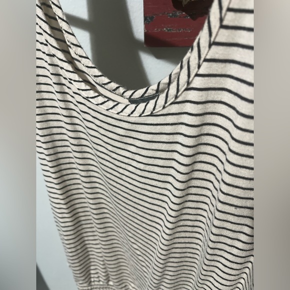 Crop top with elastic bottom size L - Picture 6 of 9